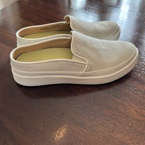 Vionic Effortless Mule White Nubuck Leather Women’s Size 7